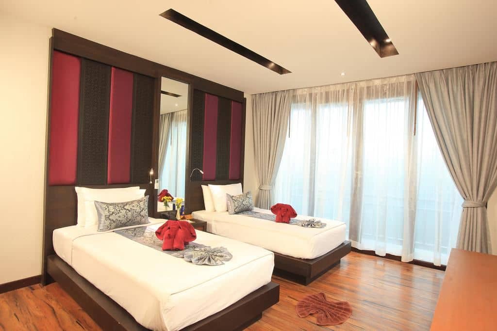 rooms-superior-room
