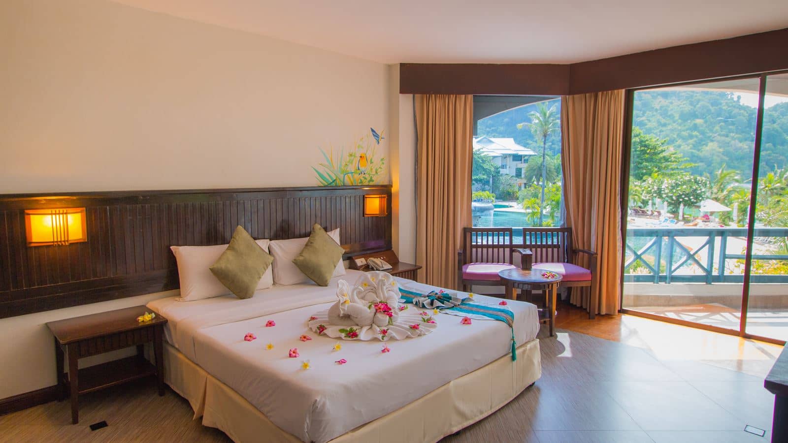 rooms-deluxe-single-room