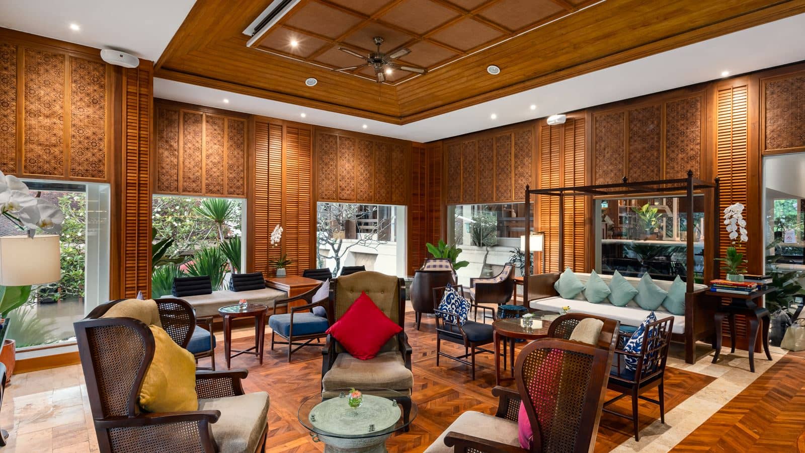 bars-lobby-lounge