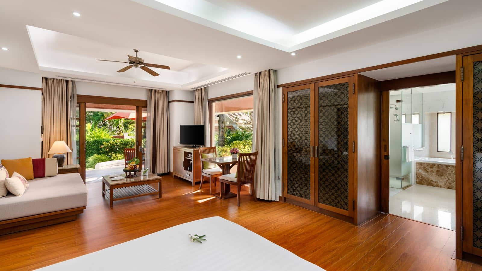 rooms-deluxe-garden-villa