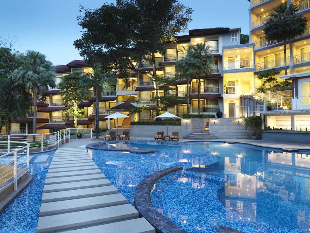 pools-outdoor-pool