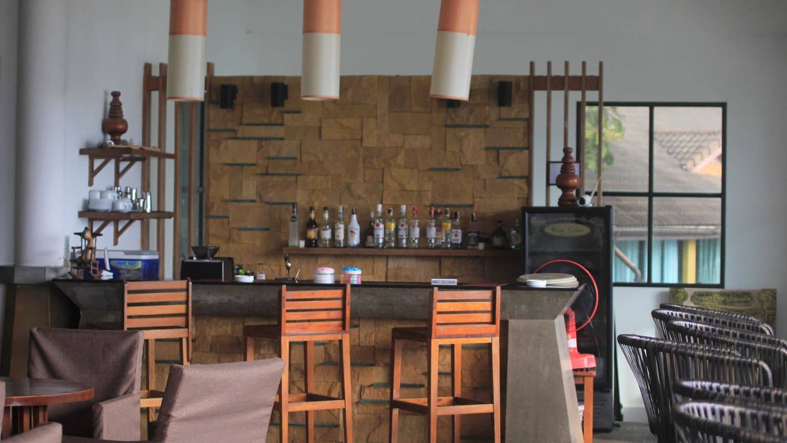 bars-zooth-bar