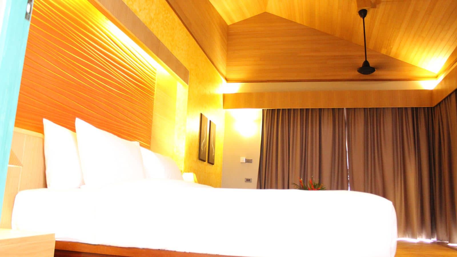 rooms-pool-villa