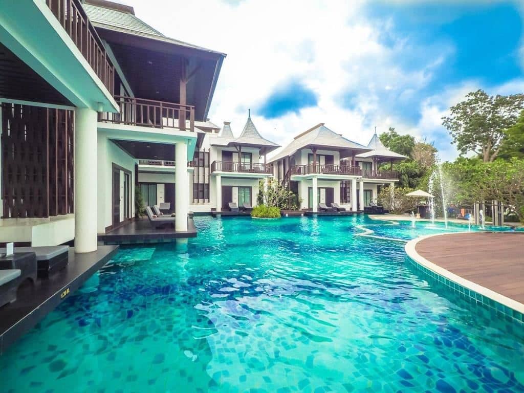 pools-outdoor-pool