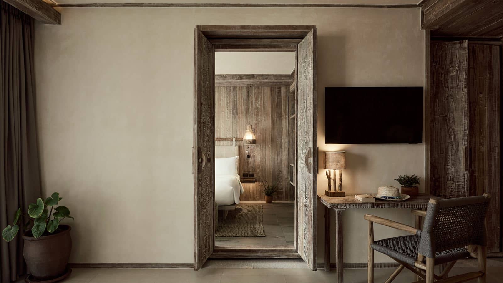 rooms-2-bedroom-city-view