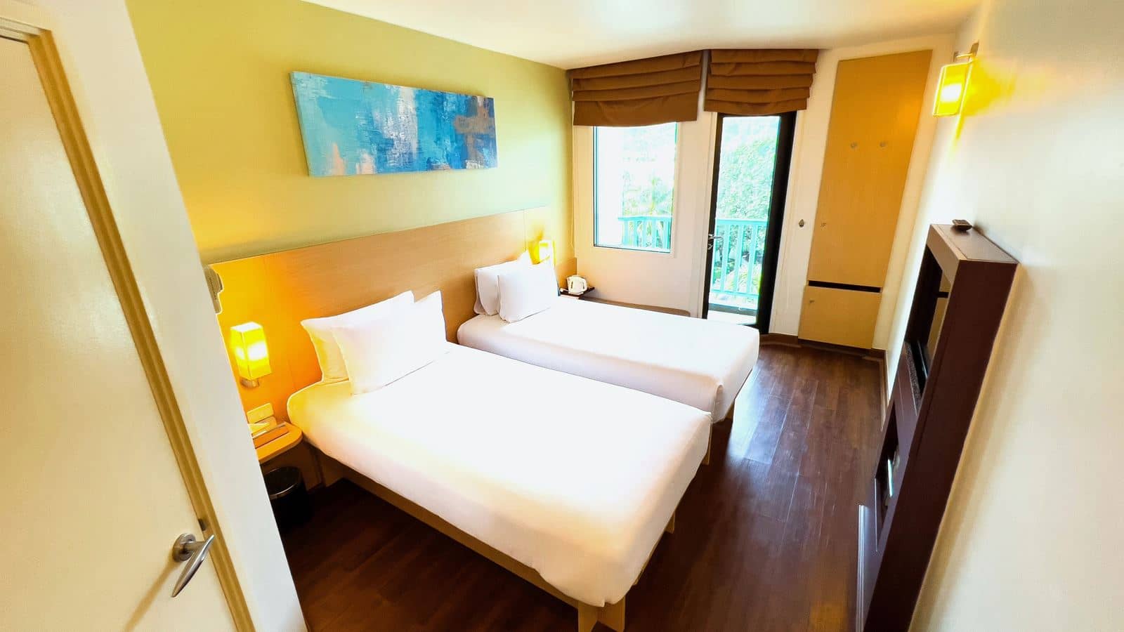 rooms-standard-room