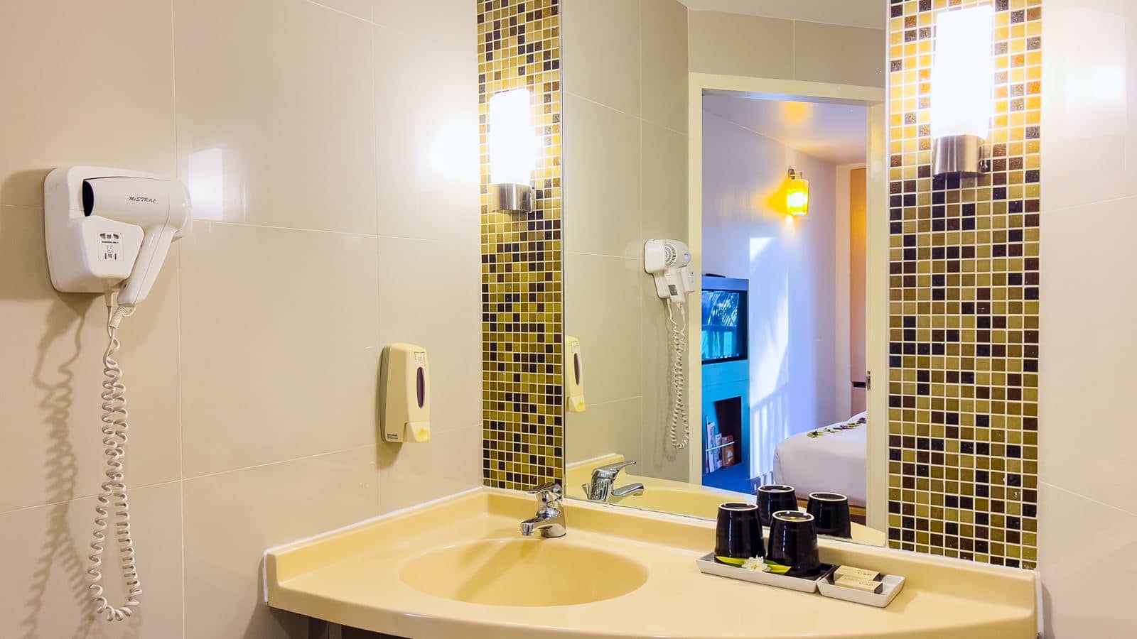 rooms-family-room