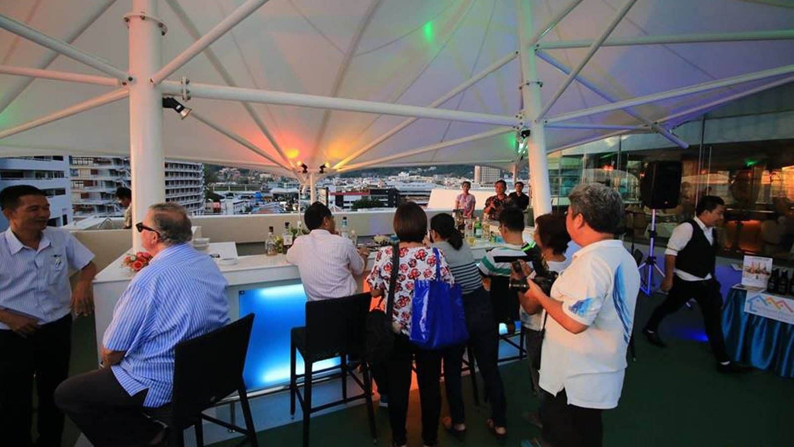 restaurants-roof-top-steak-house