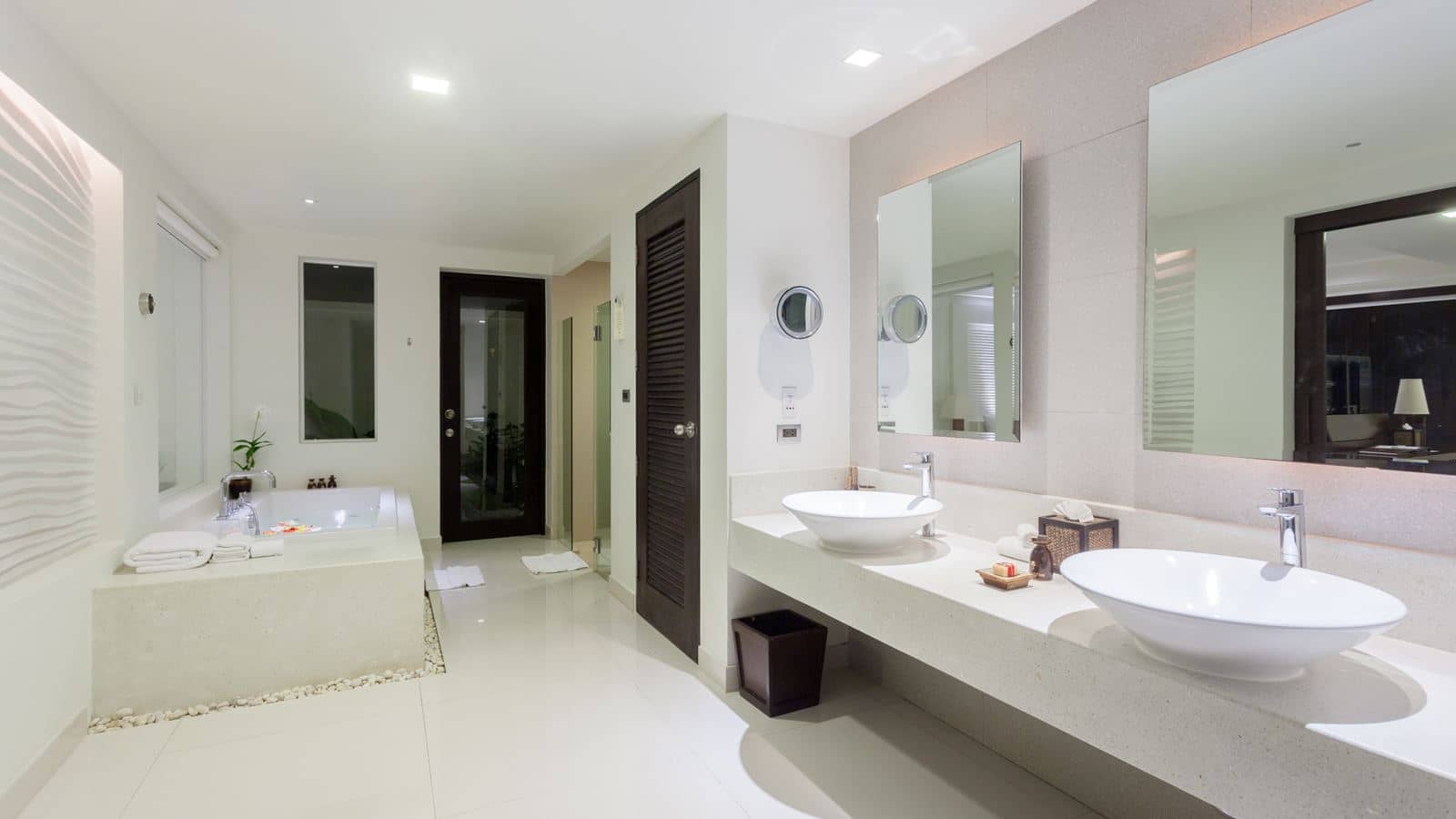rooms-spa-pool-suite