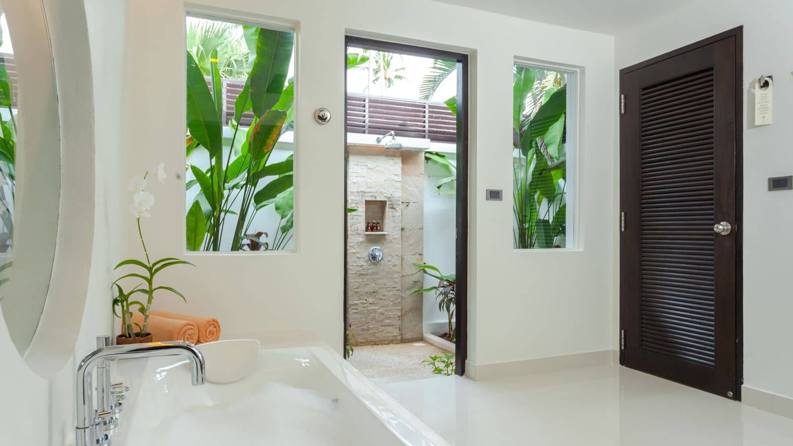 rooms-junior-pool-suite
