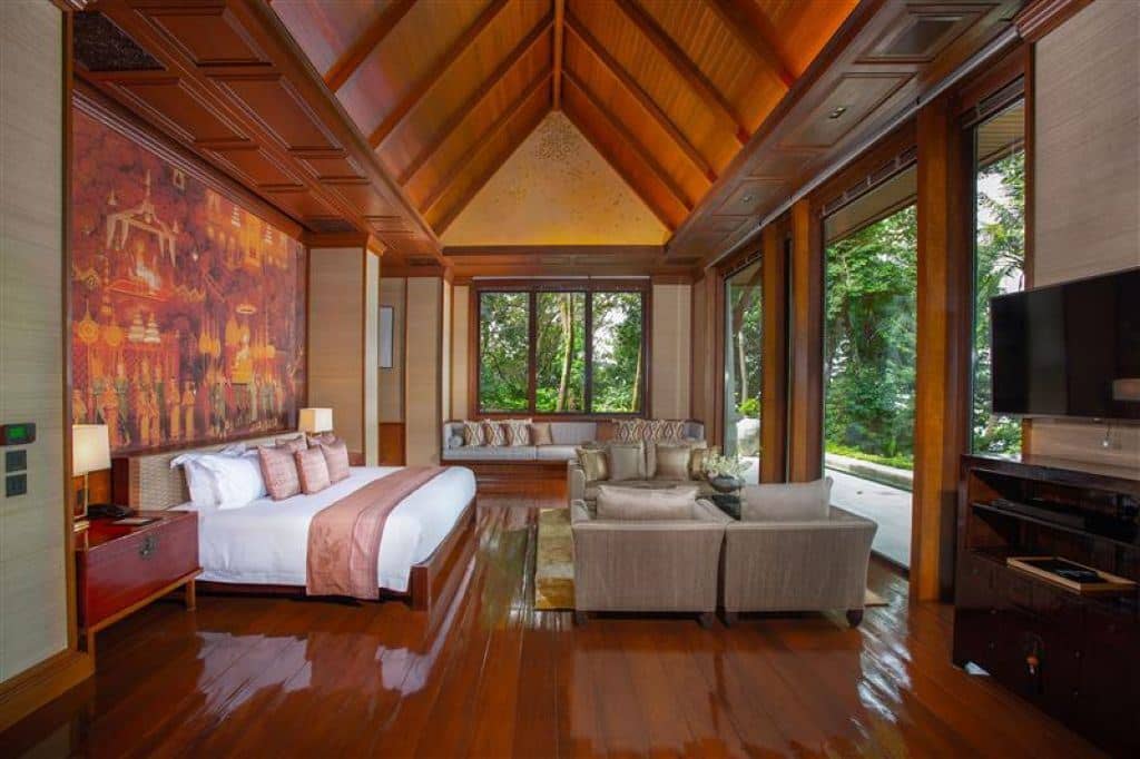 rooms-8-bedroom-ocean-front-residence