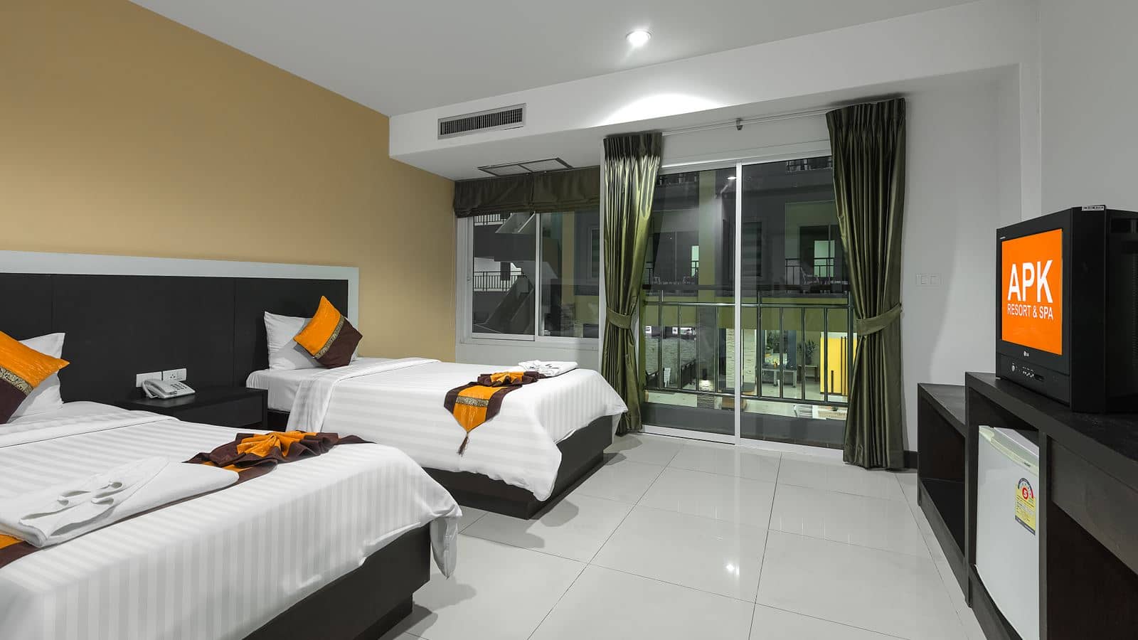 rooms-economy-room