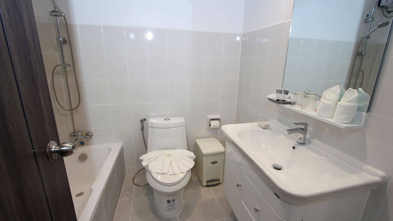 rooms-deluxe-room