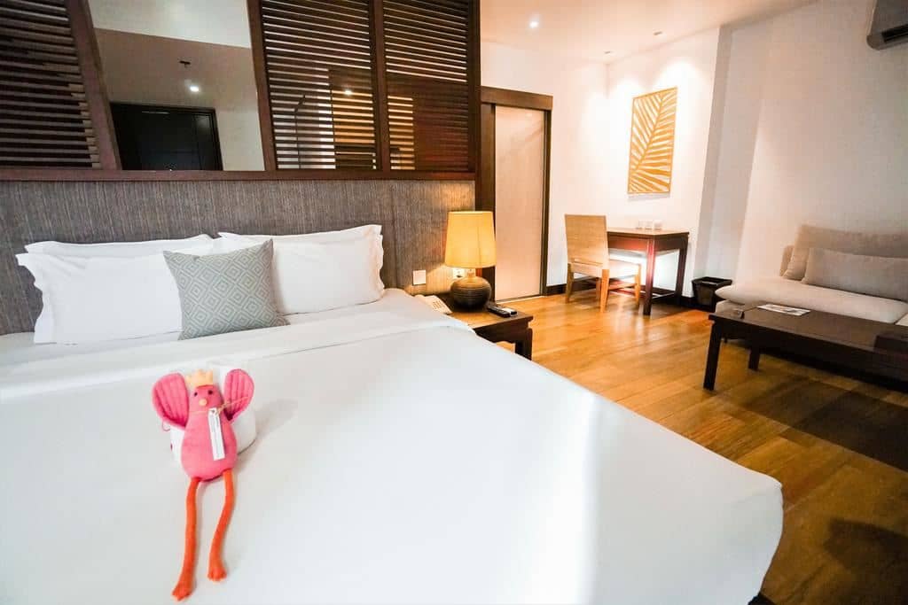 rooms-deluxe-room