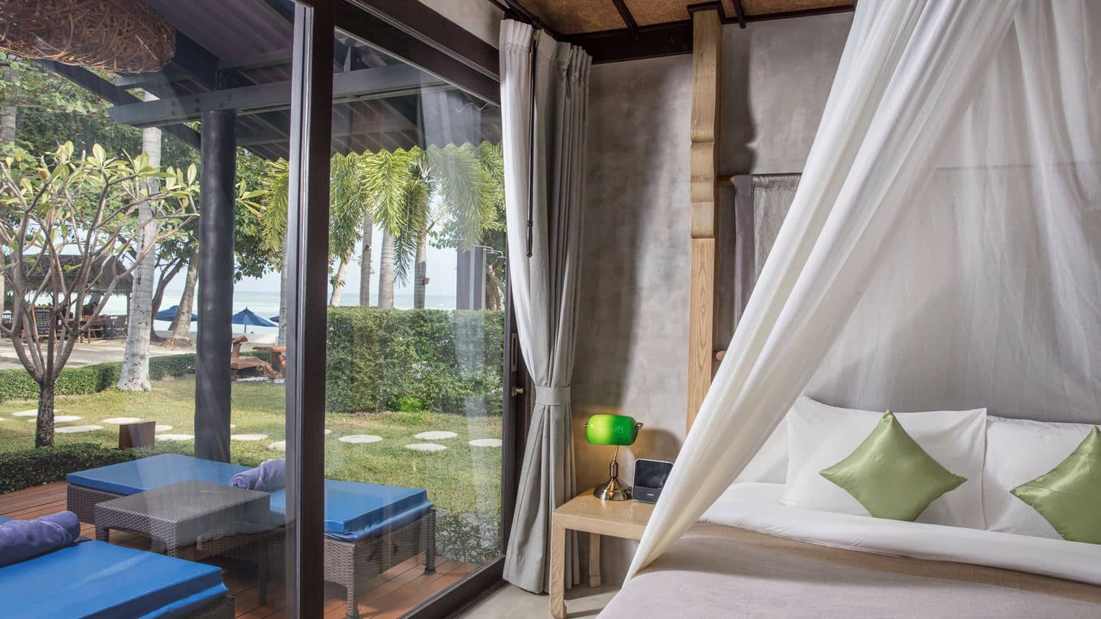 rooms-one-bedroom-suite-sea-view