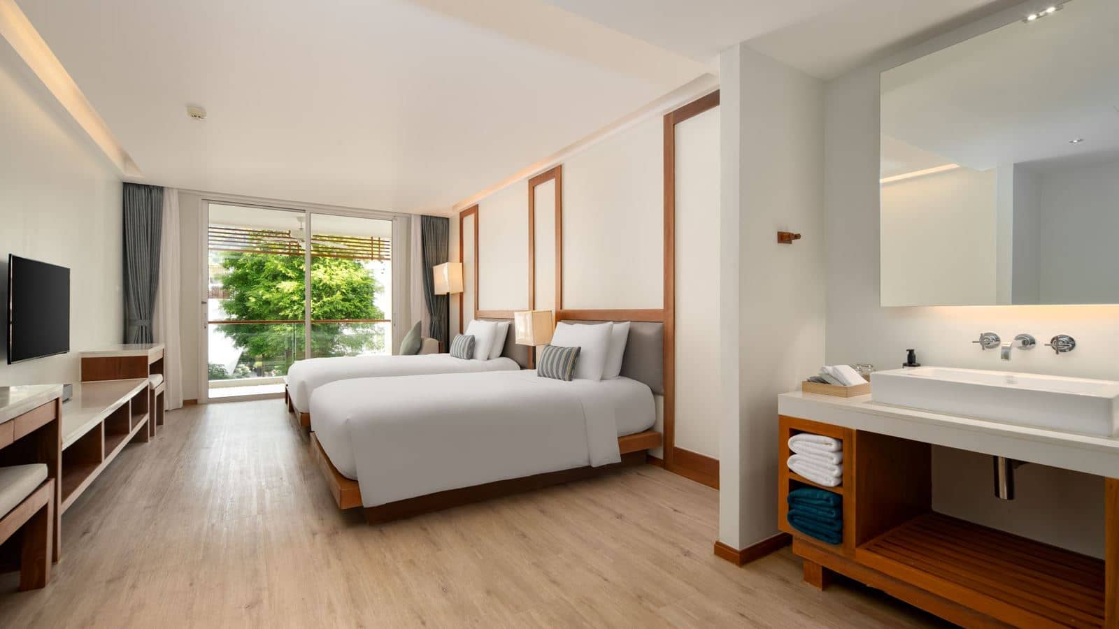rooms-daylight-room