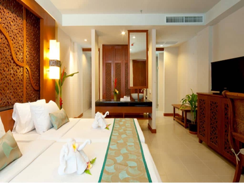 rooms-superior-pool-view