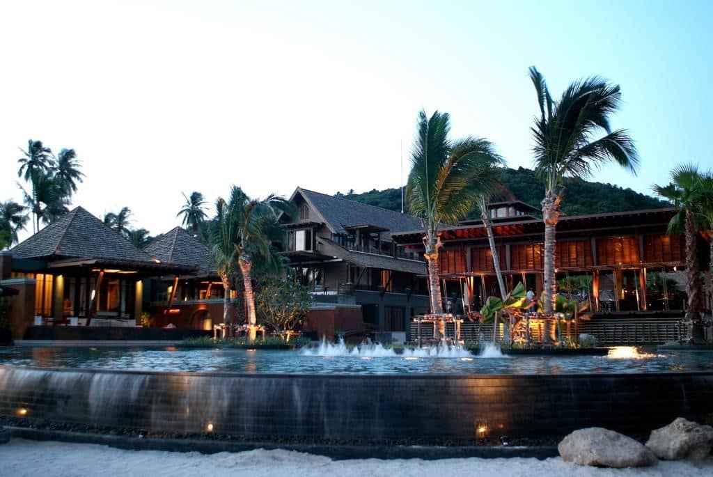 pools-outdoor-pool