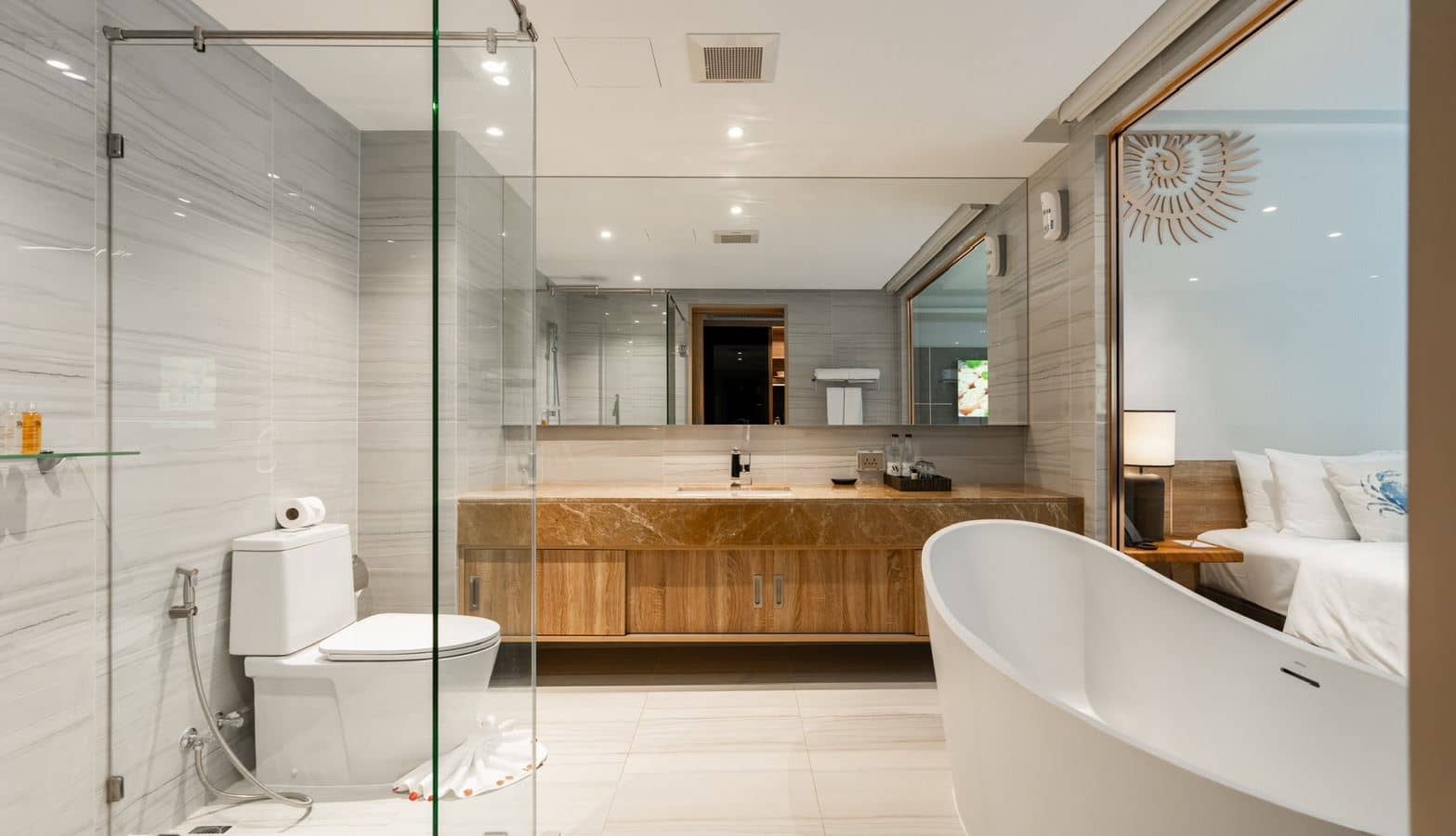 rooms-marin-island-pool-access