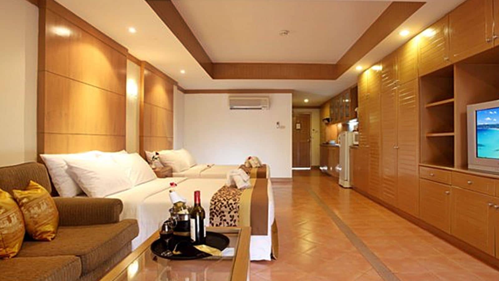 rooms-family-room