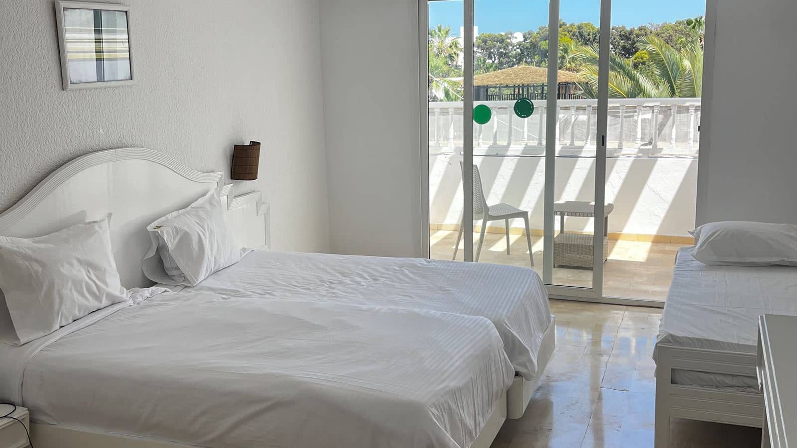 rooms-triple-room