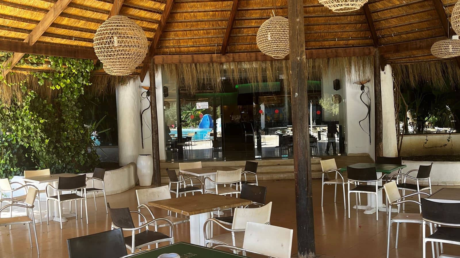 restaurants-nedra-main-restaurant