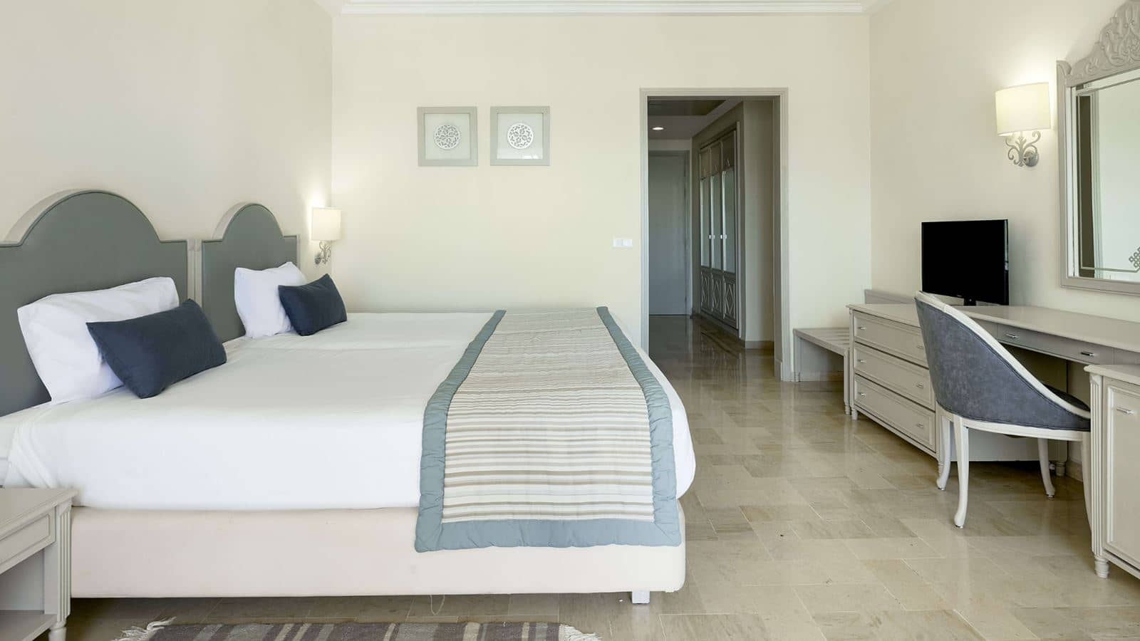 rooms-room-double-interconnection