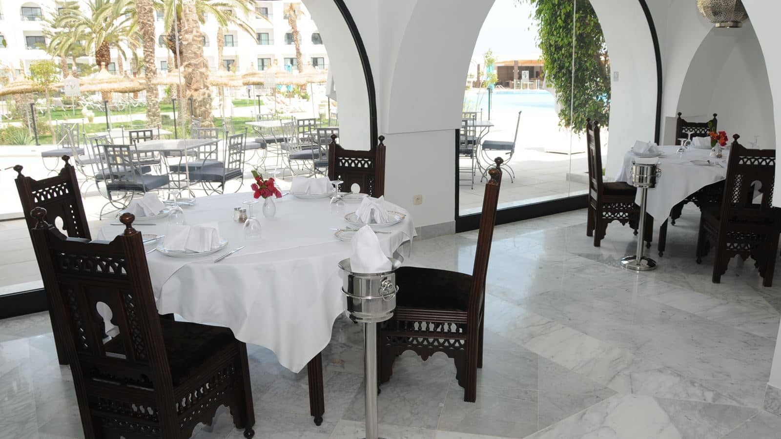 restaurants-restaurants