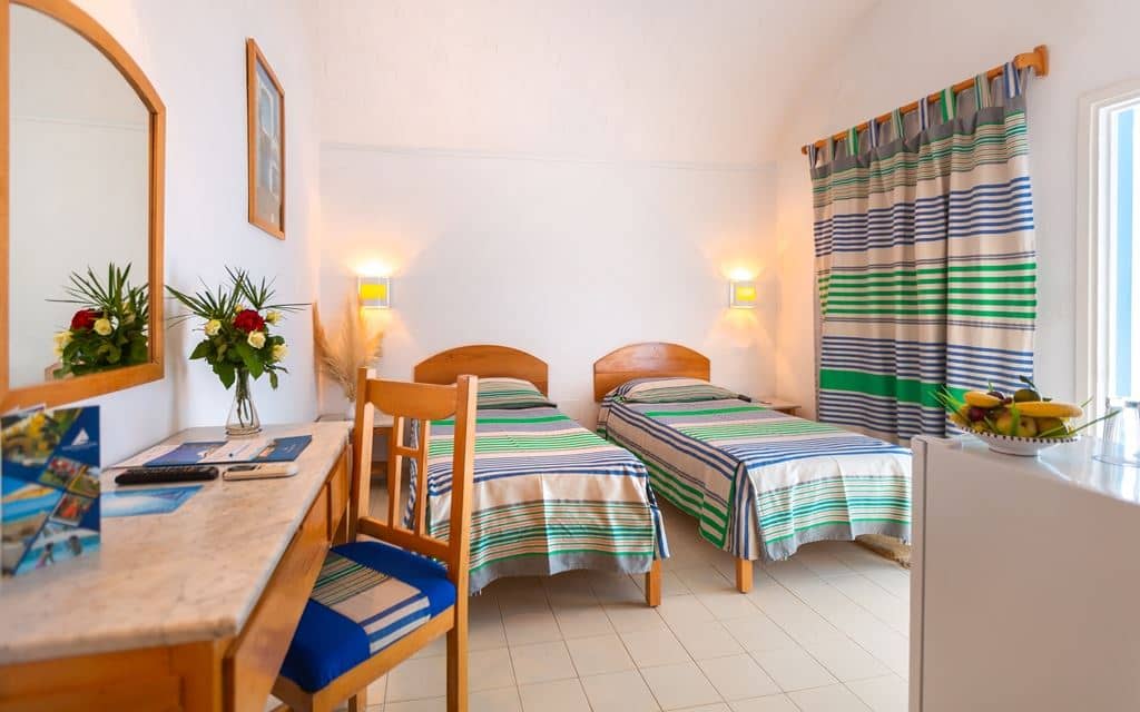 rooms-standard-room