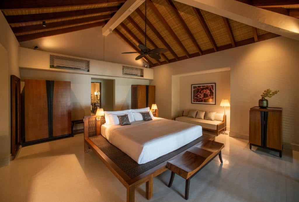 rooms-sunset-beach-pool-villa