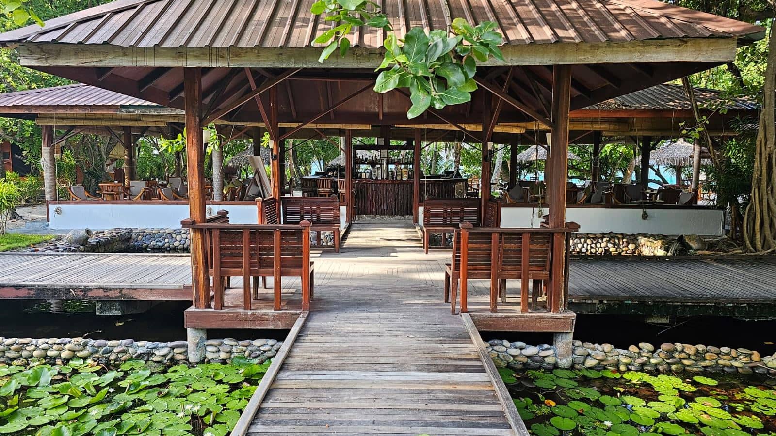 bars-main-bar