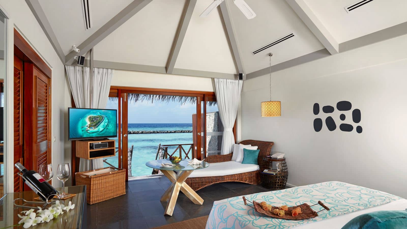 rooms-premium-water-villa