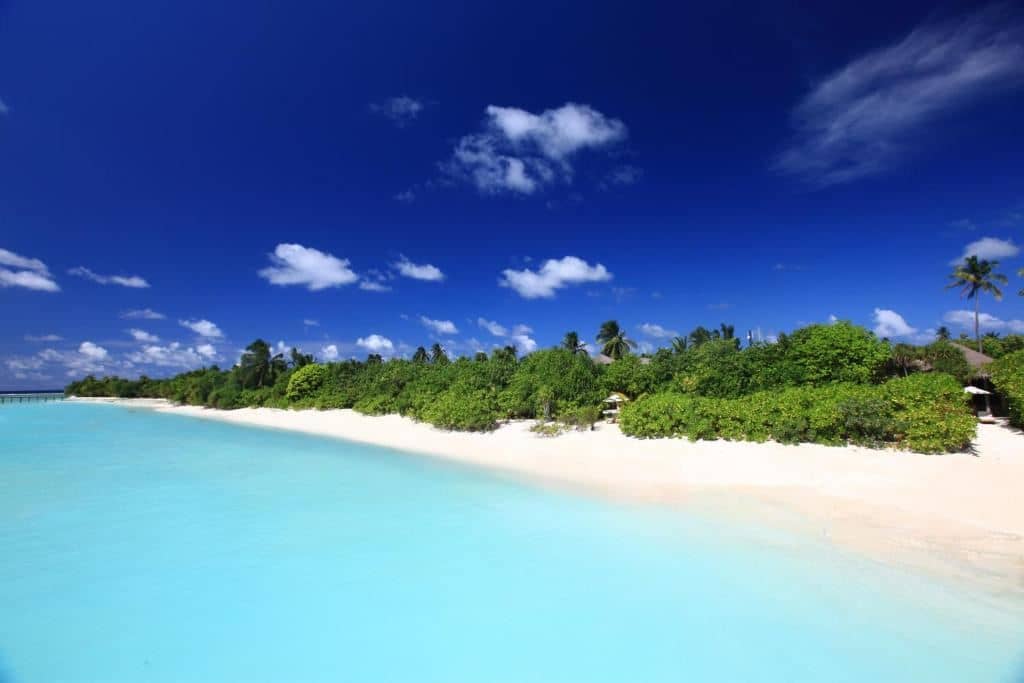 rooms-lagoon-beach-villa