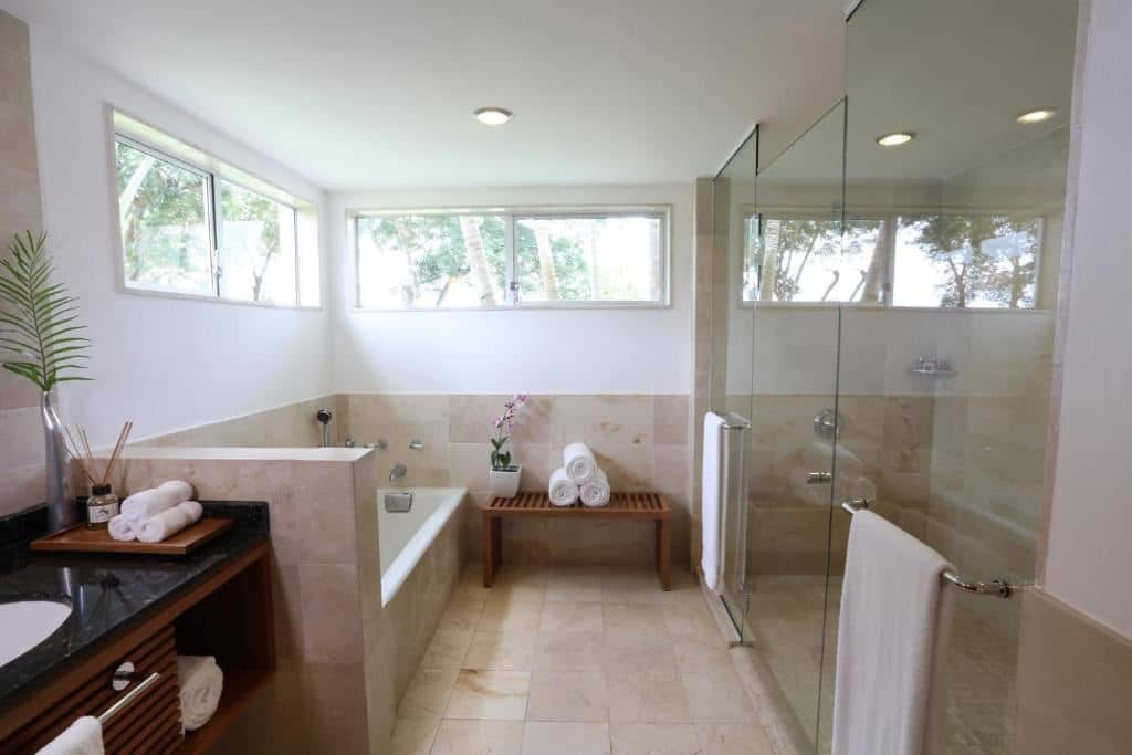 rooms-elite-patio-room