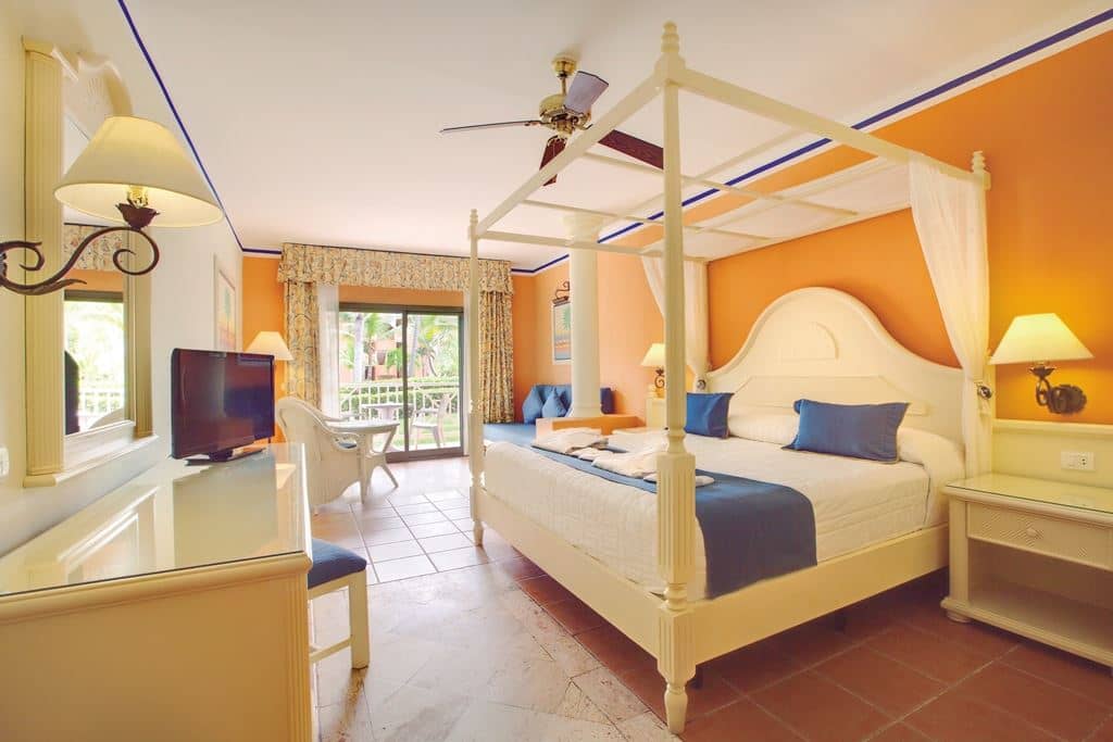 rooms-1-king-or-2-double-beds-junior-suite