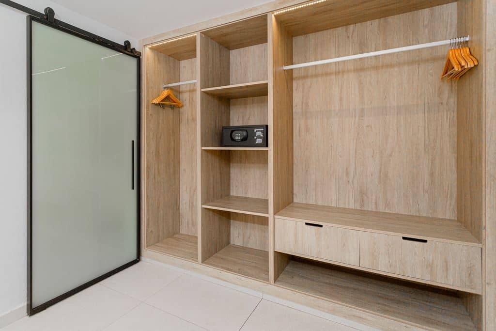 rooms-2-bedroom-family-suite