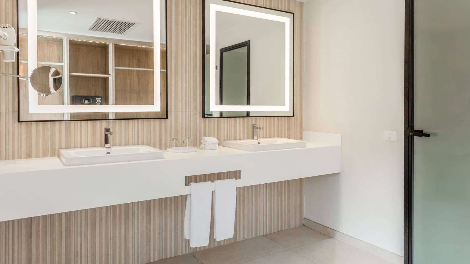 rooms-suite