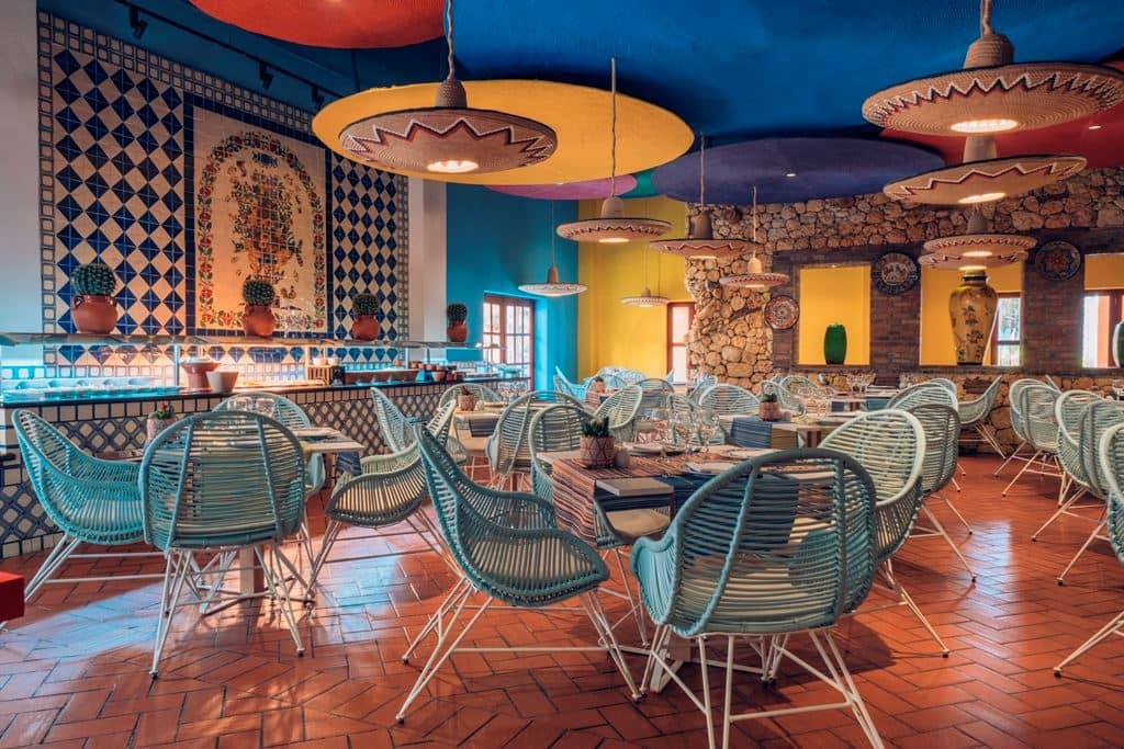 restaurants-restaurants