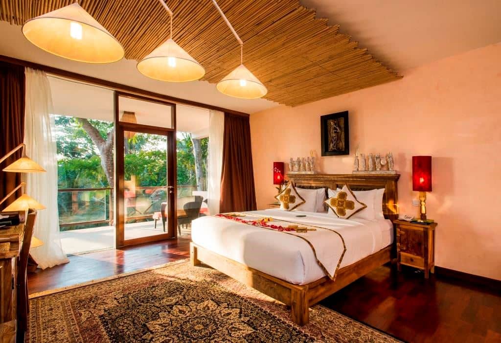 rooms-deluxe-suite
