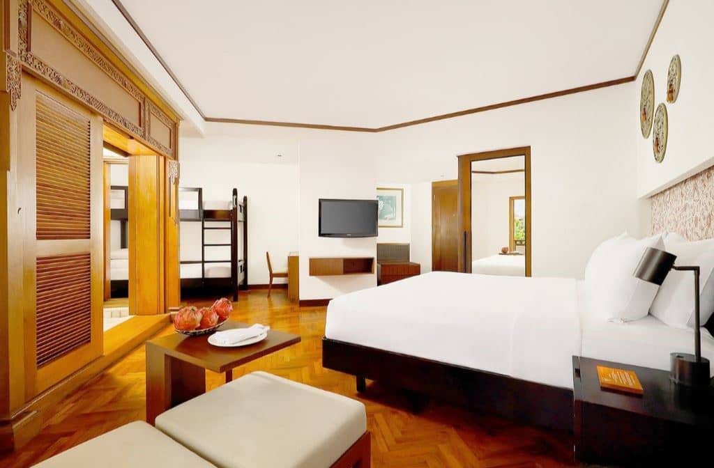 rooms-family-room-with-bunkbed