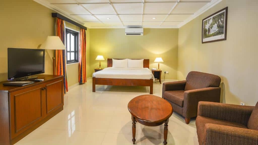 rooms-deluxe-room