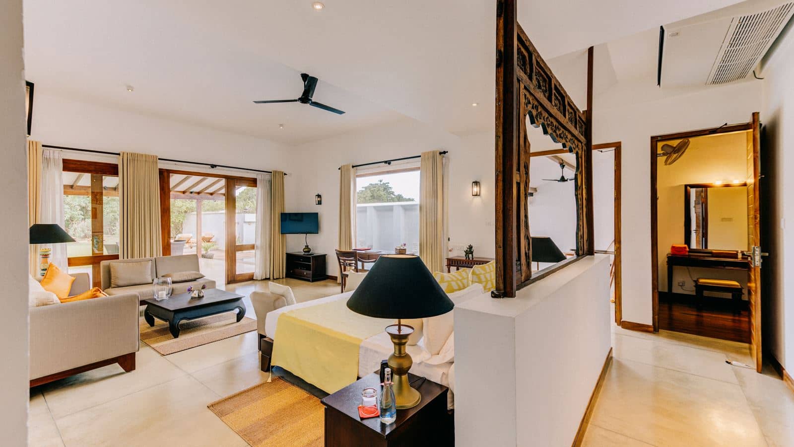 rooms-pool-villa