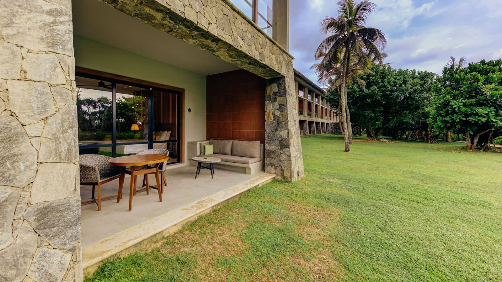 rooms-luxury-beach-access