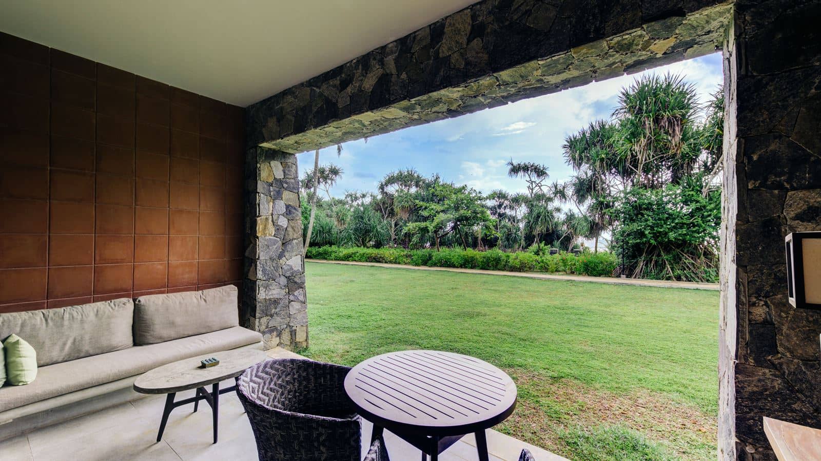 rooms-luxury-beach-access
