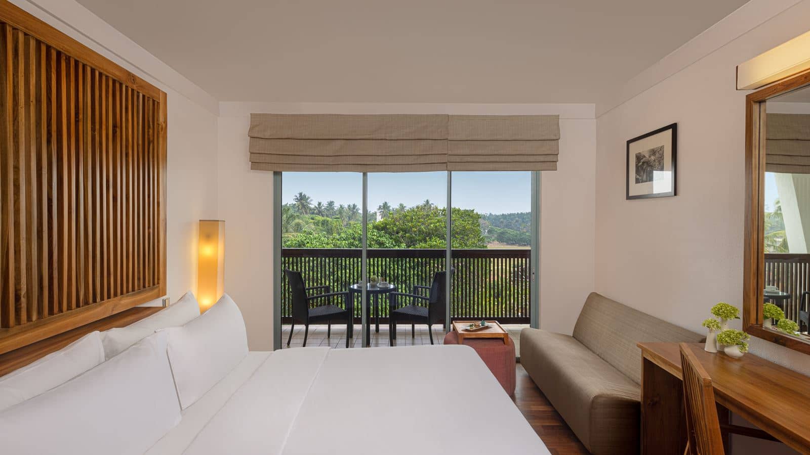 rooms-superior-room