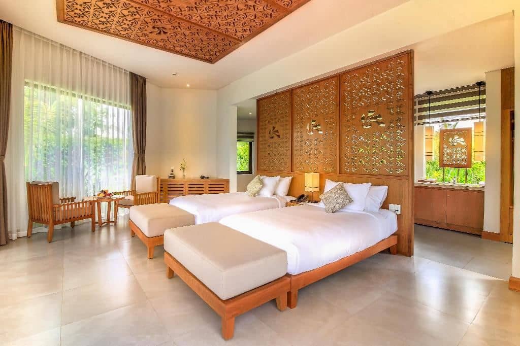 rooms-luxury-villa-garden-view-with-terrace-child-without-extra-bed