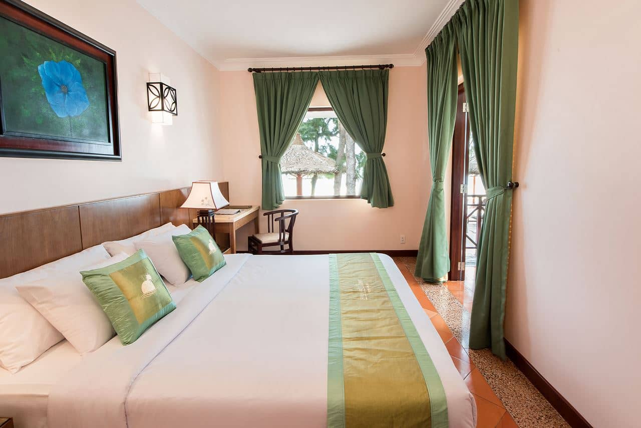 rooms-beachfront-villa-suite