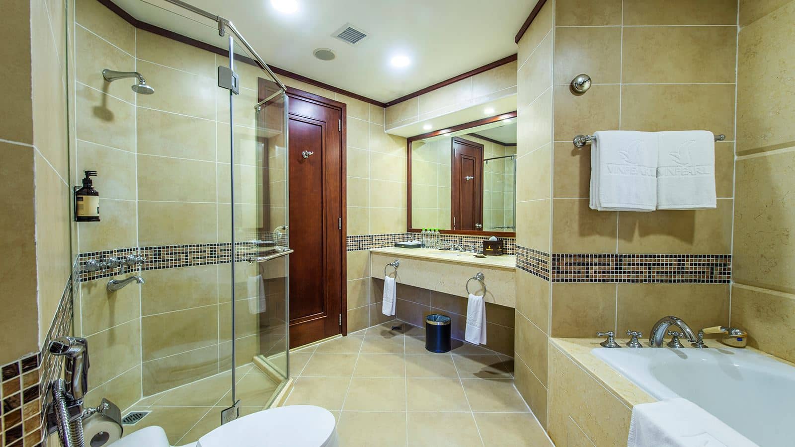 rooms-junior-suite-hill-view