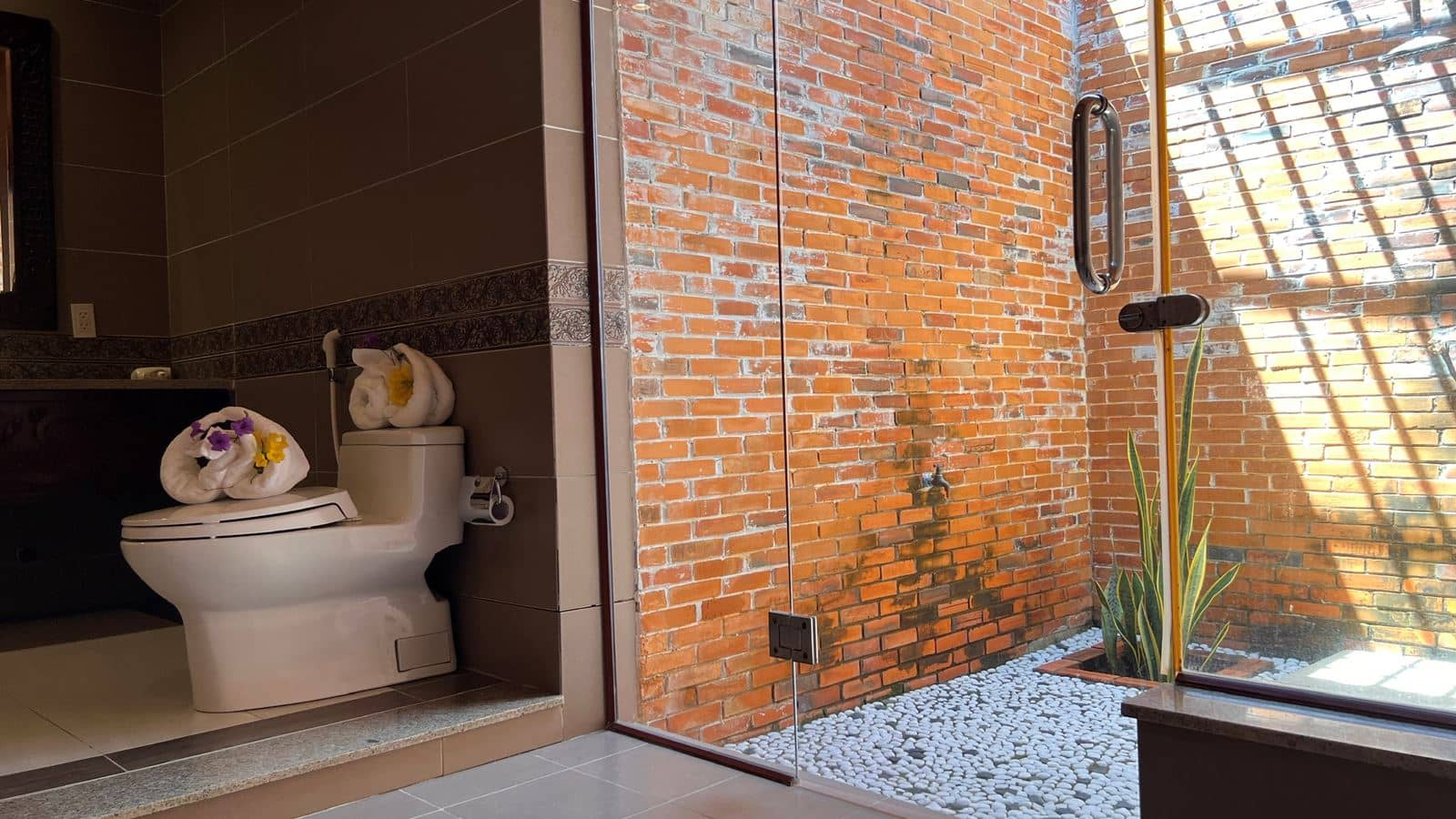 rooms-bungalow-room