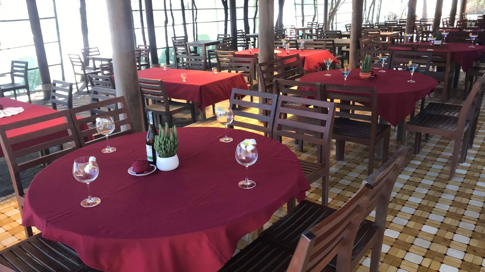 restaurants-blue-shell-resorts